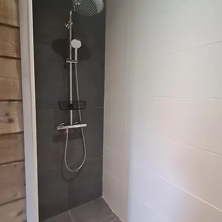 Familial Avec Sauna Et Terrasse Pres Du - Fr-1-589-758