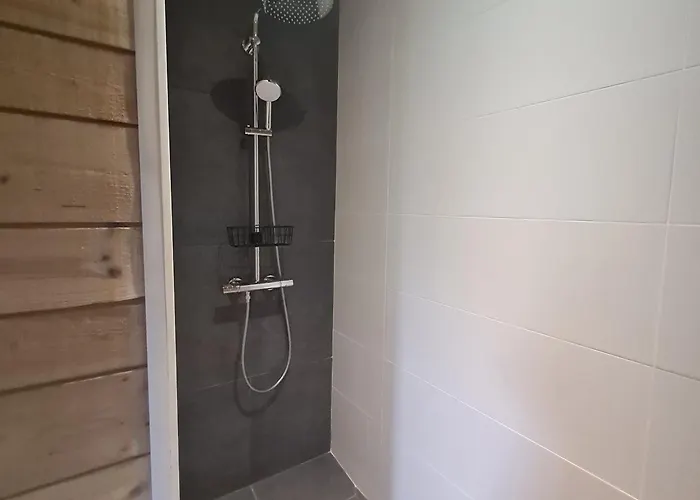 Familial Avec Sauna Et Terrasse Pres Du - Fr-1-589-758