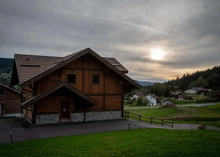 Familial Avec Sauna Et Terrasse Pres Du - Fr-1-589-758 *