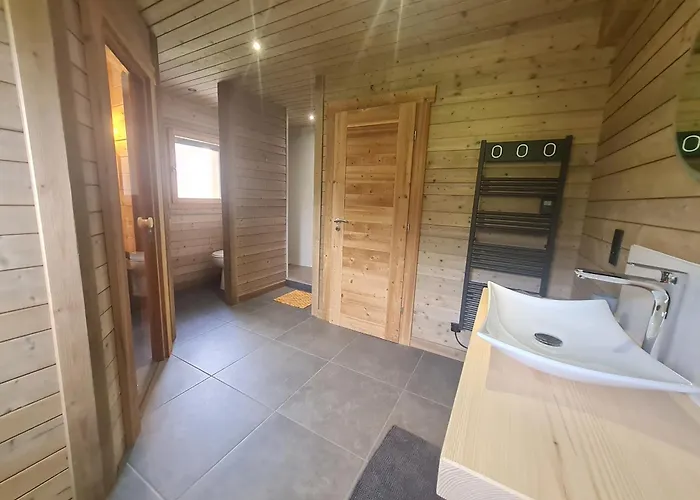 Familial Avec Sauna Et Terrasse Pres Du - Fr-1-589-758